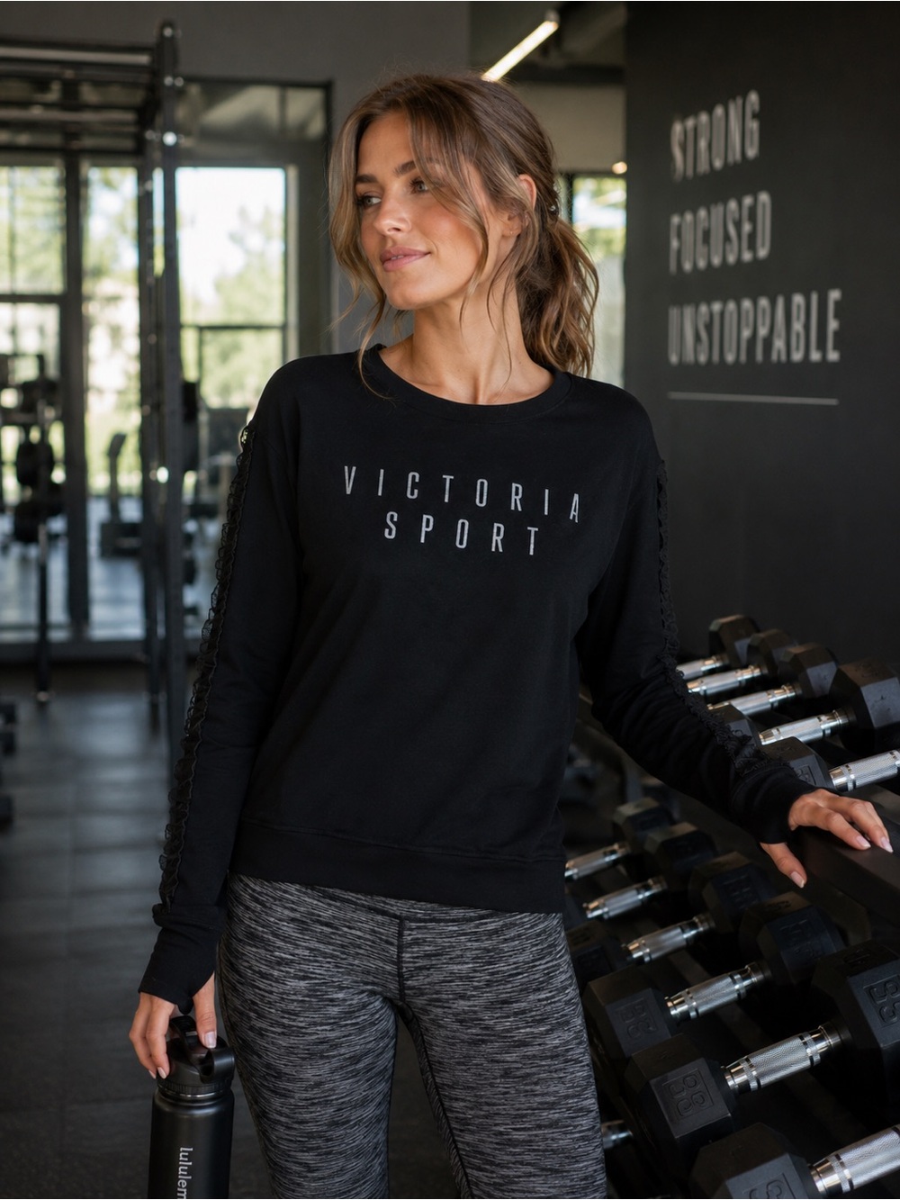 ▪️VICTORIA’S SECRET SPORT Black Graphic Logo Crewneck Sweatshirt - Size Small